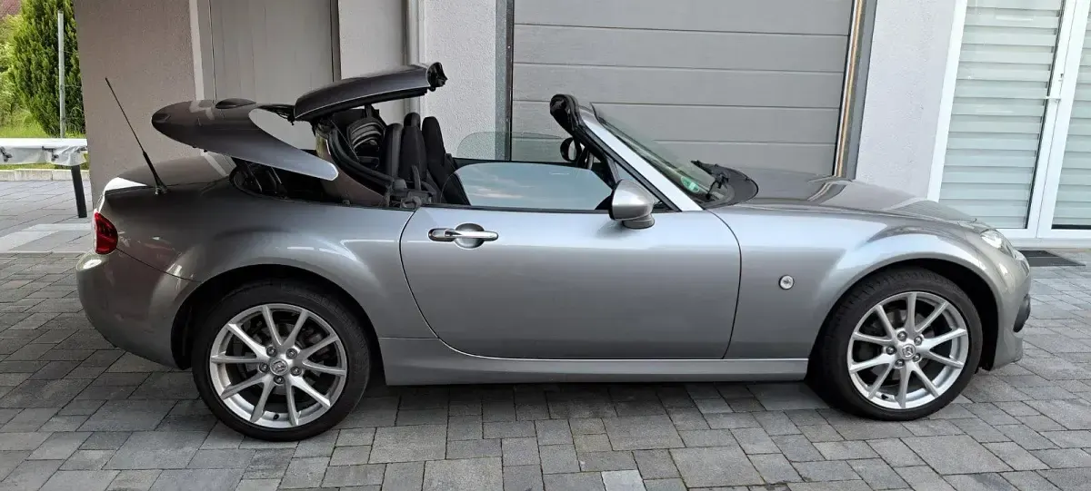 Gebraucht Mazda MX5 126 PS (92 kW) 2013 Grau Cabrio