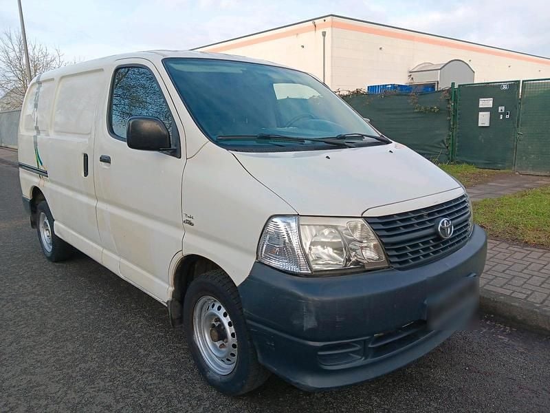Gebraucht Toyota HiAce 115 PS (84 kW) 2010 Weiß Van / Kleinbus