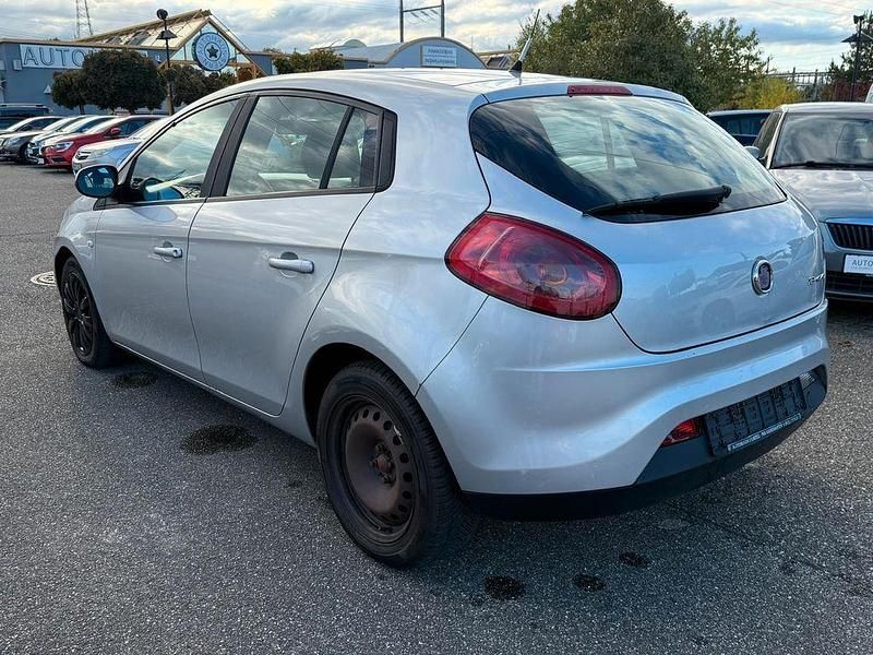 Gebraucht Fiat Bravo Dynamic 90 PS (66 kW) 2007 Grau Kleinwagen