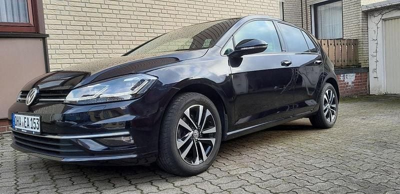 Schwarz Gebraucht 2018 VW Golf VII IQ Drive Limousine | 12.400 € (Superpreis) - Bild 1/4