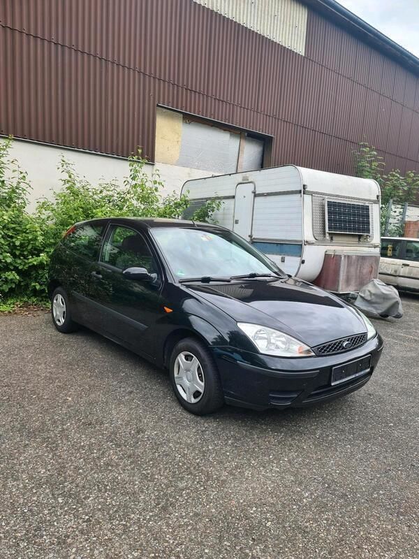 Schwarz Gebraucht 2003 Ford Focus Kleinwagen | 2.500 € (Teuer) - Bild 1/4