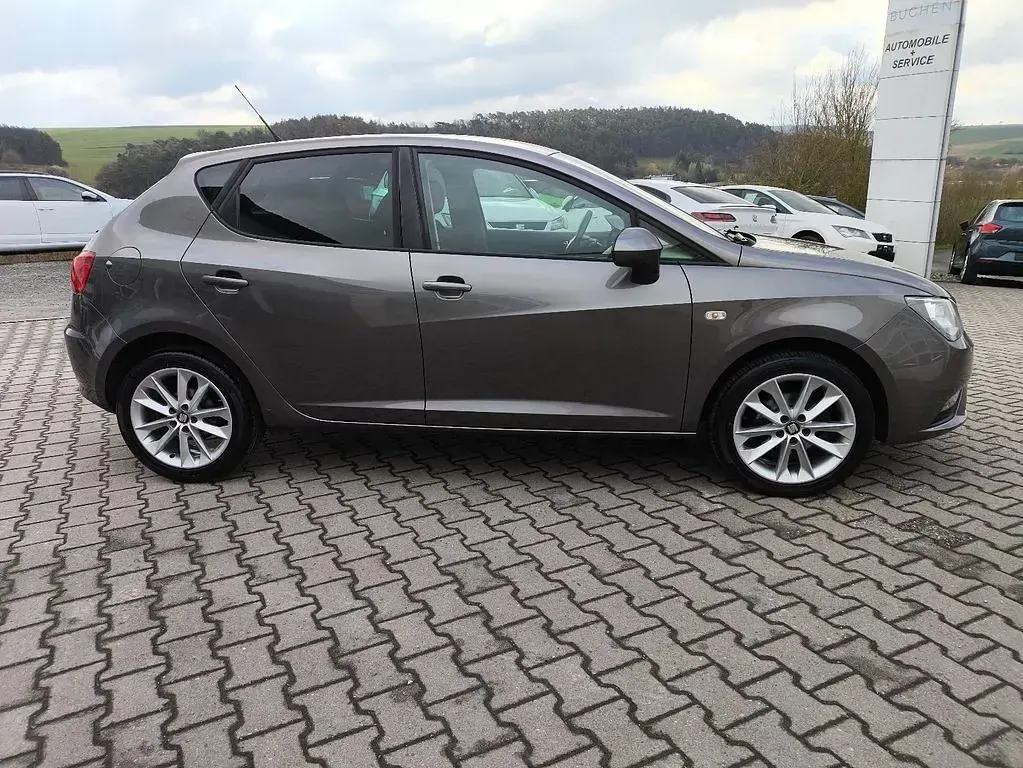Gebraucht Seat Ibiza Sun 105 PS (77 kW) 2015 Grau Limousine