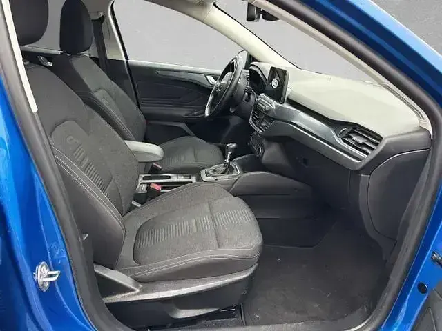 Gebraucht Ford Focus ST 190 PS (139 kW) 2021 Frostweiß Limousine