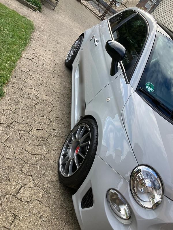 Gebraucht Abarth 595 Turismo 165 PS (121 kW) 2019 Grau Kleinwagen