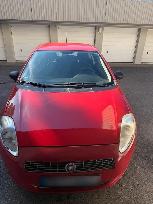 Rot Gebraucht 2009 Fiat Punto Kleinwagen | 1.100 € (Superpreis) - Bild 1/4