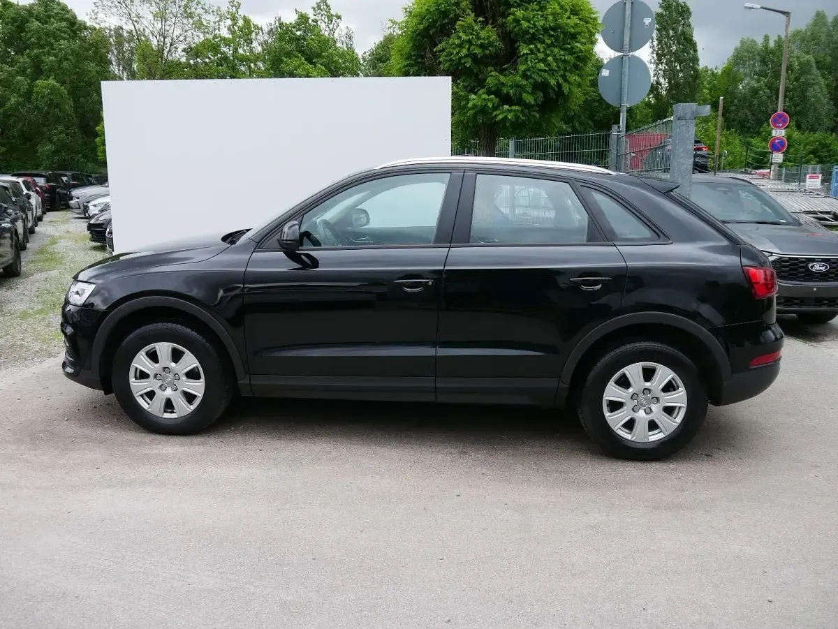 Gebraucht Audi Q3 150 PS (110 kW) 2017 Mythos black metallic SUV