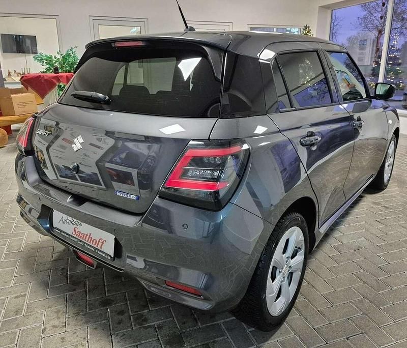 Gebraucht Suzuki Swift Comfort 83 PS (61 kW) 2024 Grau Limousine