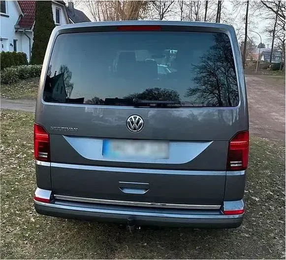 Gebraucht VW Multivan Generation Six 150 PS (110 kW) 2020 Grau Van / Kleinbus