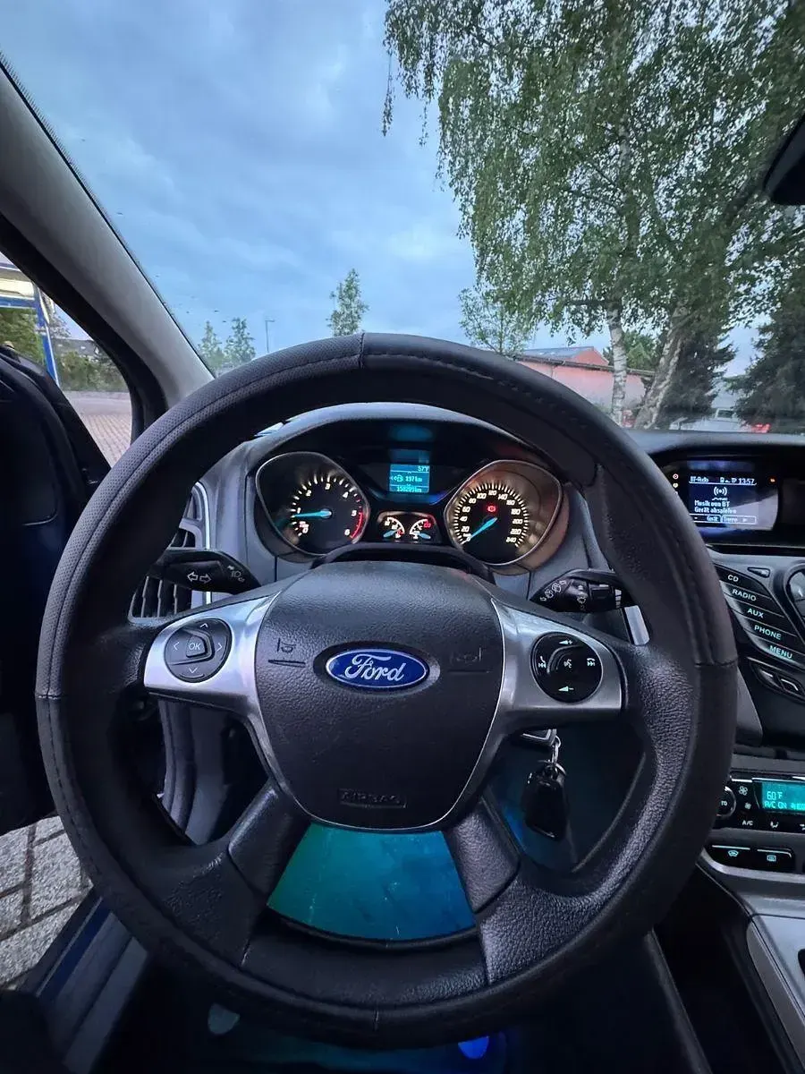 Usata Ford Focus 95 CV (69 kW) 2013 Blu Station wagon