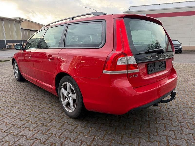 Gebraucht Volvo V70 Linje Svart 120 PS (88 kW) 2015 Rot Kombi