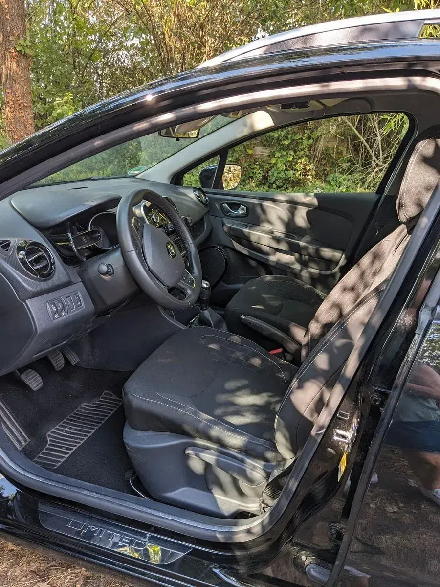 Gebraucht Renault Clio GrandTour LIMITED 76 PS (55 kW) 2019 Schwarz Kombi