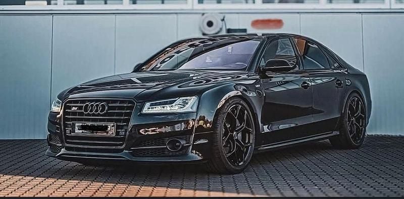 Schwarz Gebraucht 2017 Audi S8 plus Ambiente Limousine | 35.000 € (Superpreis) - Bild 1/4