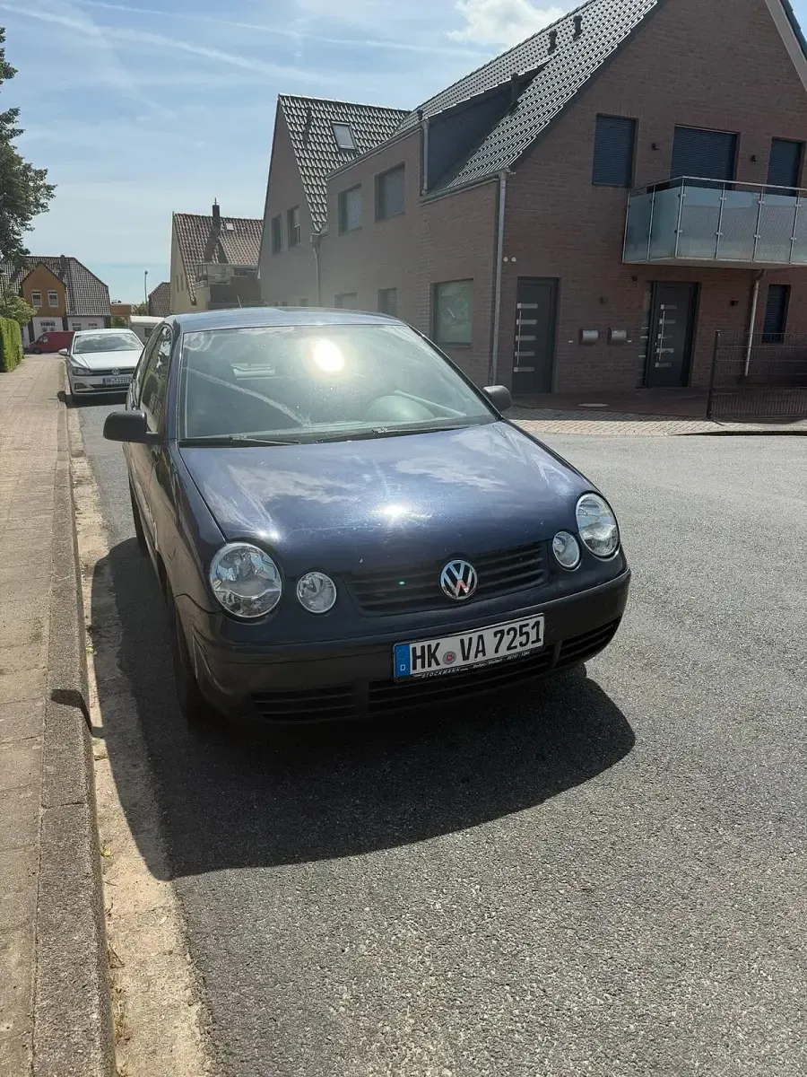 Gebraucht VW Polo 64 PS (47 kW) 2003 Blau Kleinwagen