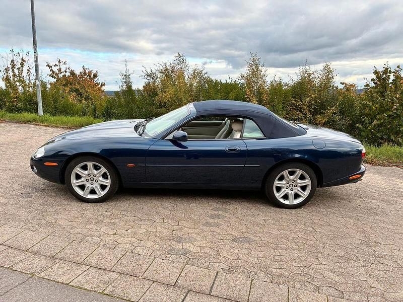 Occasion Jaguar XK8 284 ch (208 kW) 2001 Bleue Cabriolet