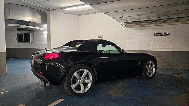 Gebraucht Pontiac Solstice 178 PS (130 kW) 2007 Schwarz Cabrio