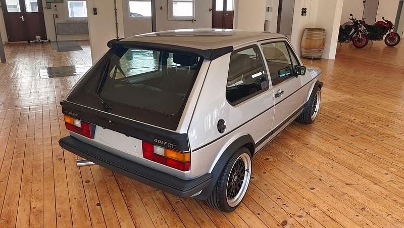Gebraucht VW Golf I GTI 112 PS (82 kW) 1983 Silber Kleinwagen