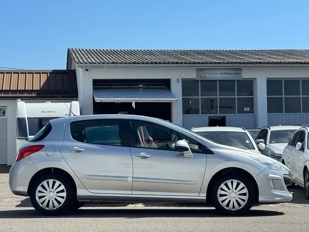 Gebraucht Peugeot 308 Platinum 140 PS (102 kW) 2010 Grau Limousine