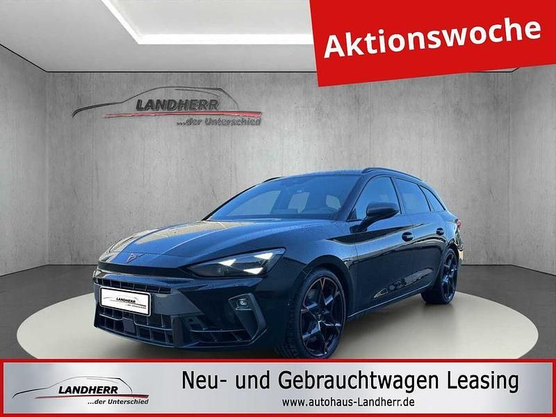 Gebraucht Cupra Leon VZ 333 PS (244 kW) 2025 Mitternachtsschwarz Kombi