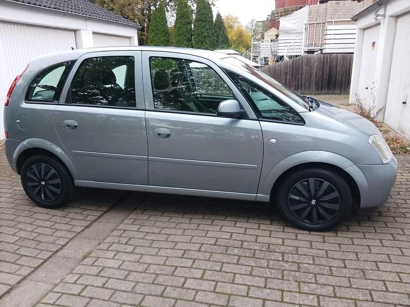 Gebraucht Opel Meriva 101 PS (74 kW) 2005 Silber Van / Kleinbus