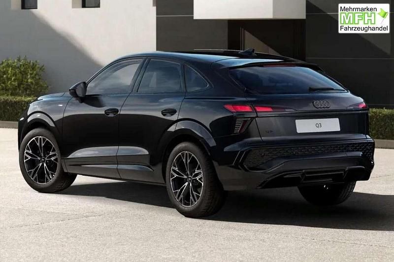 Neu Audi Q3 Sportback S-Line 150 PS (110 kW) 2025 Mythosschwarz metallic SUV