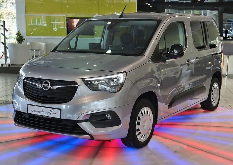 Gebraucht Opel Combo Life Elegance 131 PS (96 kW) 2022 Quartz/artense grey Van / Kleinbus