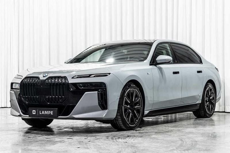 Gebraucht BMW i7 M Sport 400 kW (544 PS) 2024 Grau Limousine