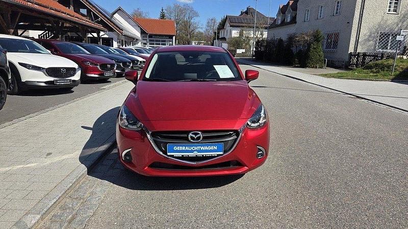 Gebraucht Mazda 2 Kizoku 90 PS (66 kW) 2017 Rubinrot metallic Kleinwagen