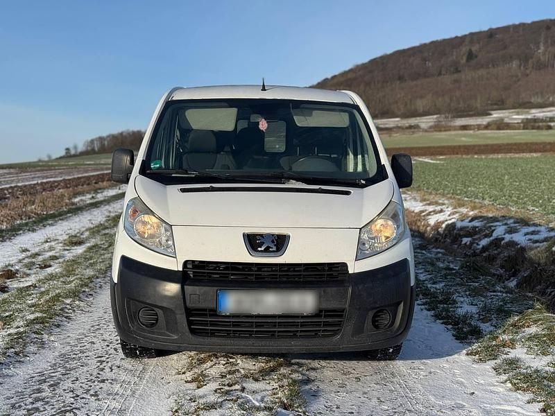 Gebraucht Peugeot Expert 105 PS (77 kW) 2007 Weiß Van