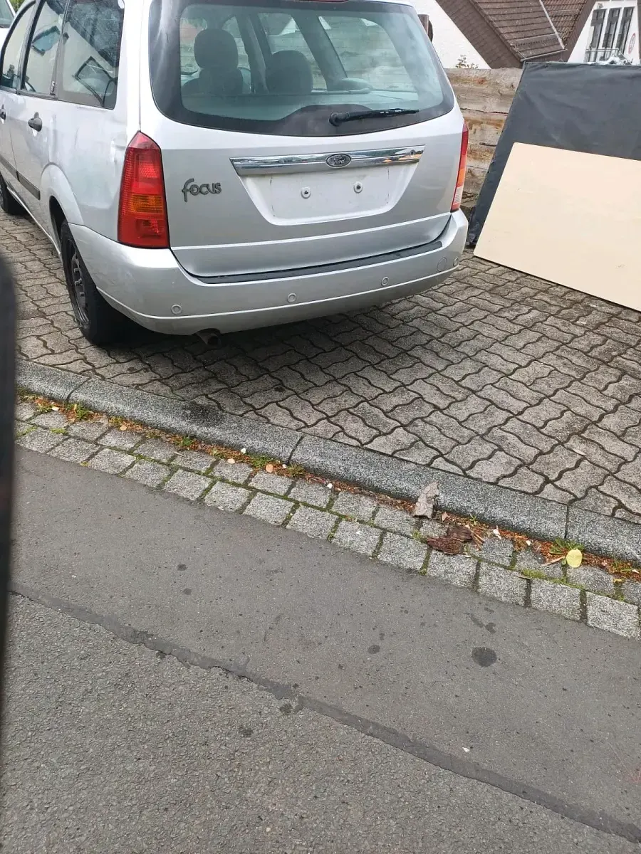 Gebraucht Ford Focus 101 PS (74 kW) 1999 Silber Kombi