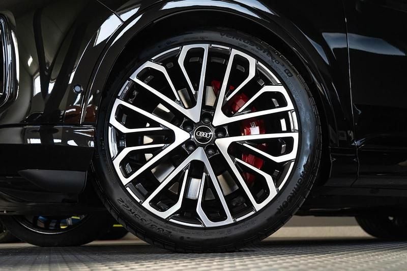 Neu Audi SQ7 Comfort 650 PS (478 kW) 2026 Mythosschwarz metallic SUV