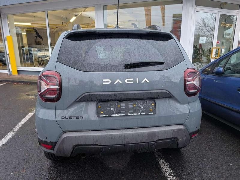 Gebraucht Dacia Duster Journey 150 PS (110 kW) 2024 Städtisches grau SUV