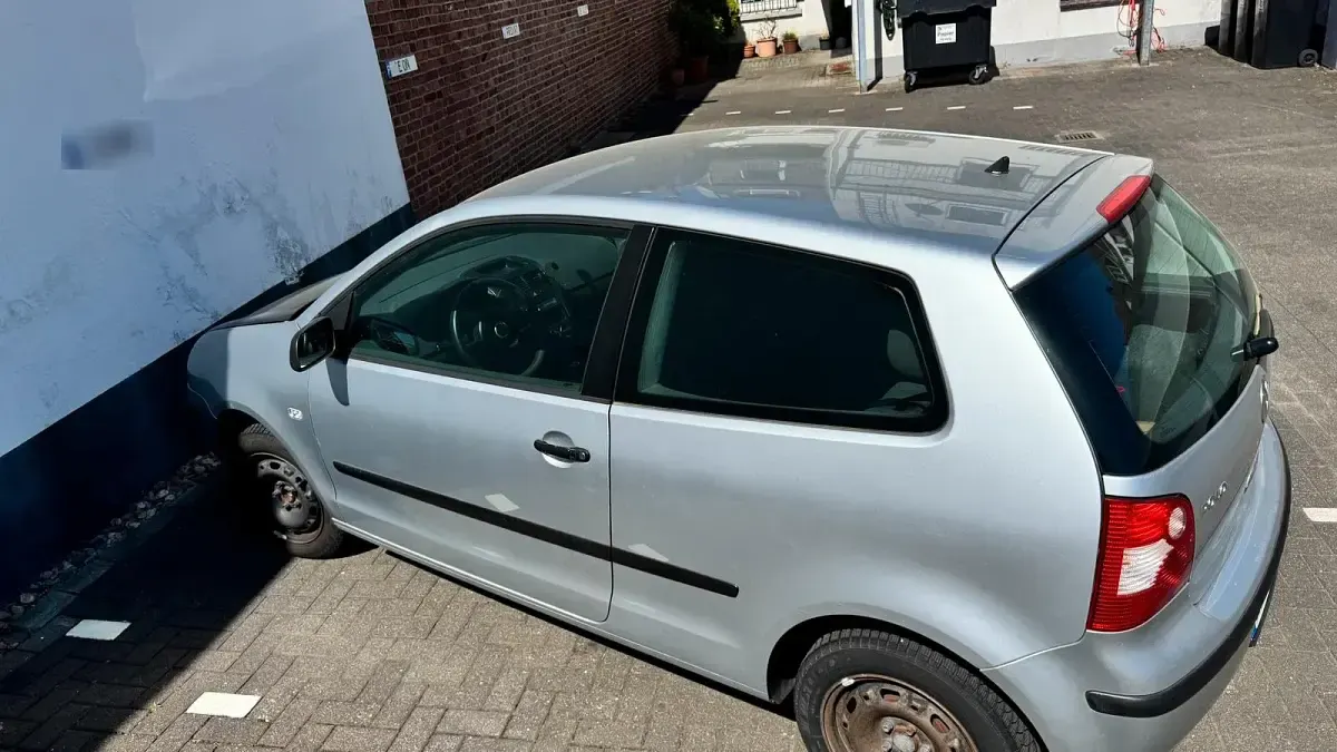 Używany VW Polo 64 KM (47 kW) 2003 Srebrny Hatchback
