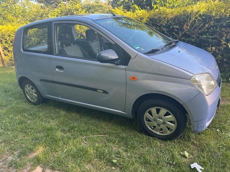 Andere außenfarben Gebraucht 2005 Daihatsu Charade Kleinwagen | 1.500 € - Bild 1/4