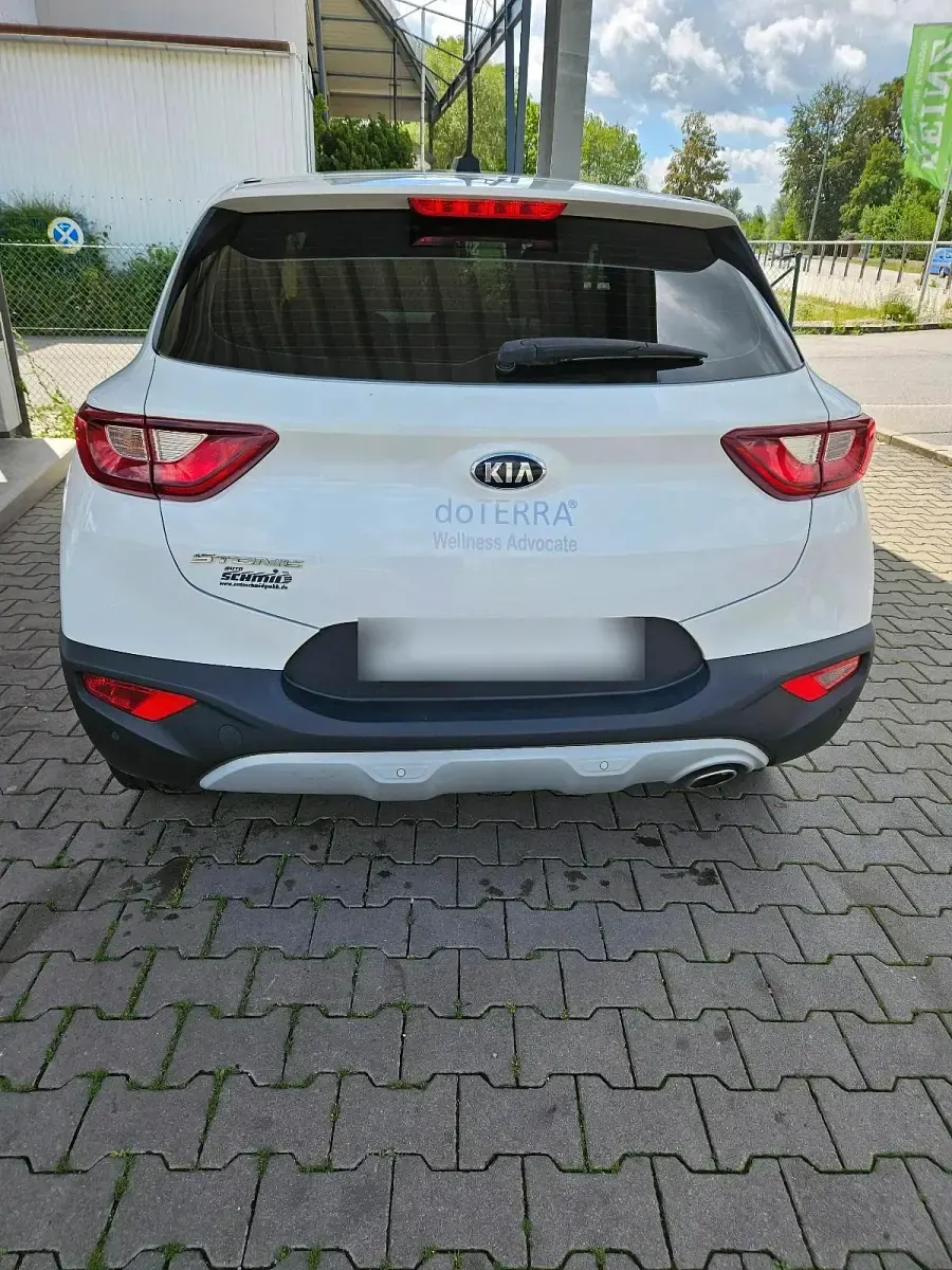 Gebraucht Kia Stonic Vision 99 PS (72 kW) 2017 Weiß SUV