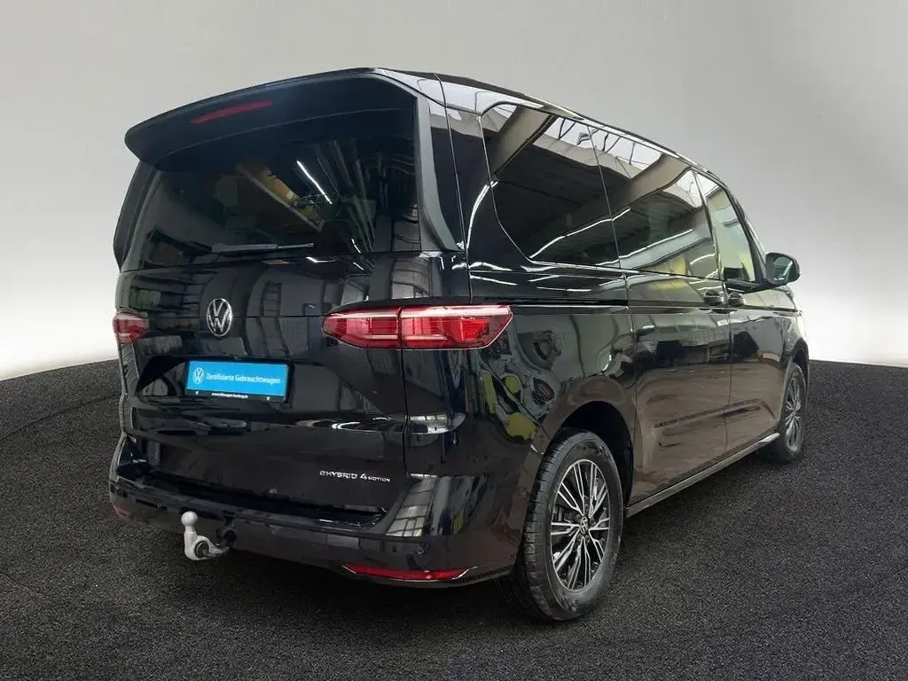Gebraucht VW Multivan Basis 177 PS (130 kW) 2025 Schwarz Van / Kleinbus
