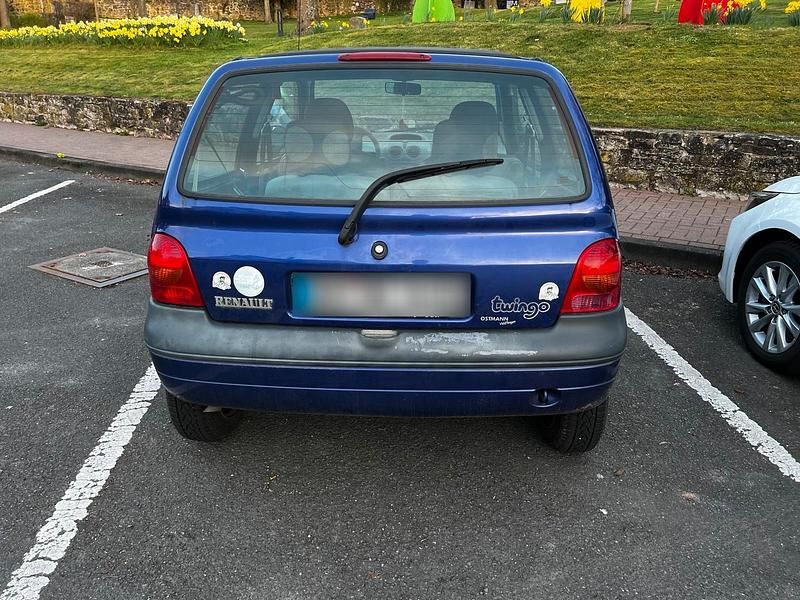Second-hand Renault Twingo 58 CP (42 kW) 2000 Hatchback