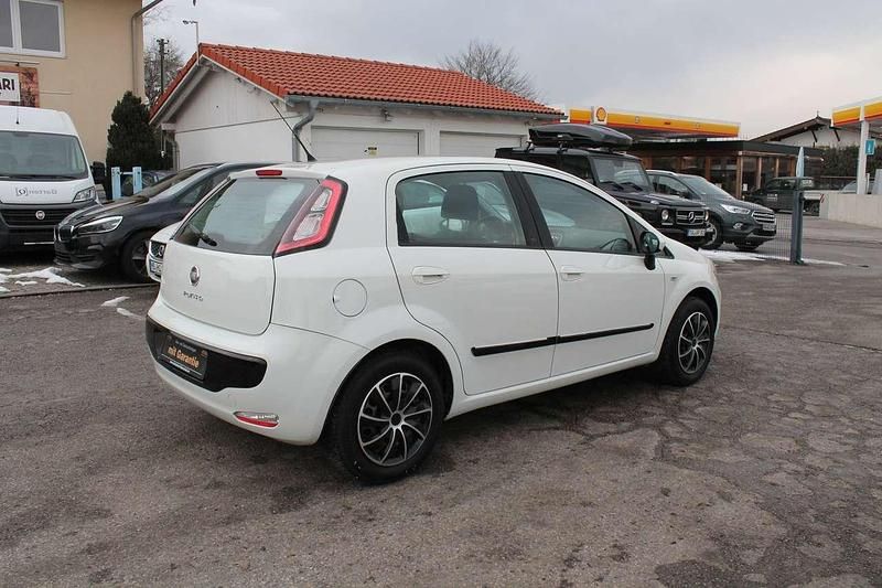 Gebraucht Fiat Punto 69 PS (50 kW) 2011 Weiß Kleinwagen