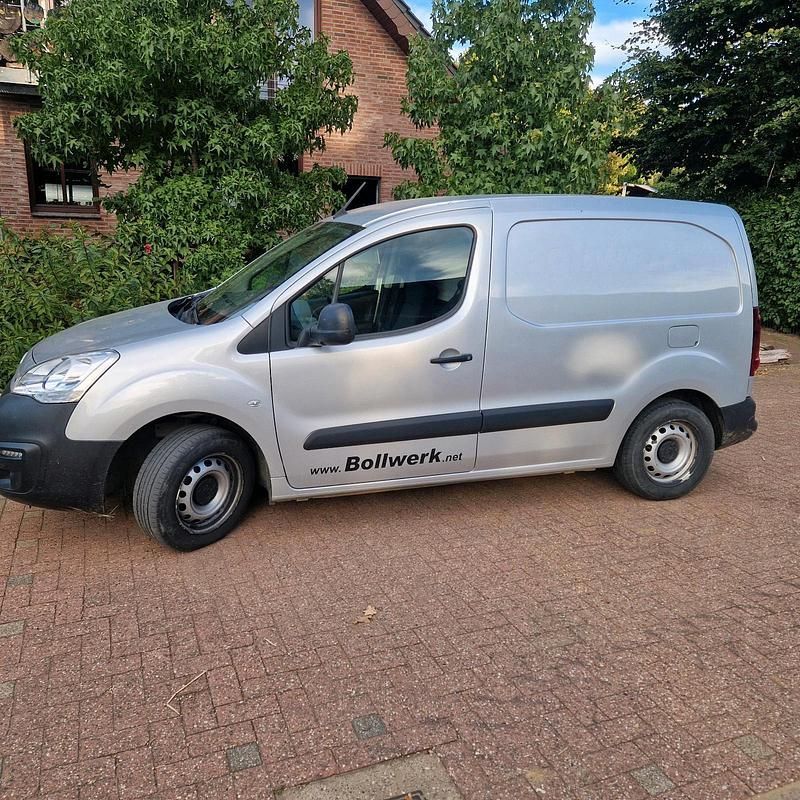 Silber Gebraucht 2018 Citroën Berlingo Van / Kleinbus | 9.600 € - Bild 1/4