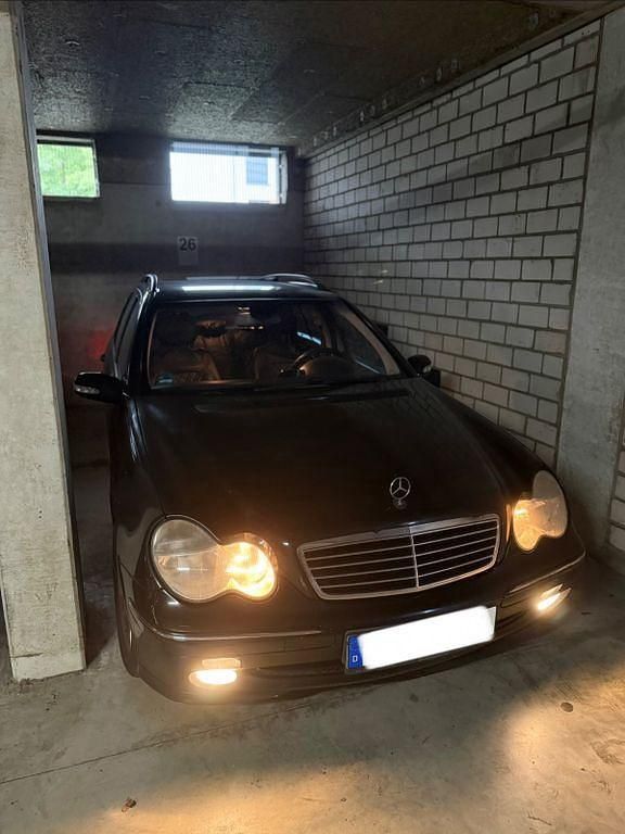 Schwarz Gebraucht 2003 Mercedes C200 Avantgarde Kombi | 1.700 € (Teuer) - Bild 1/4