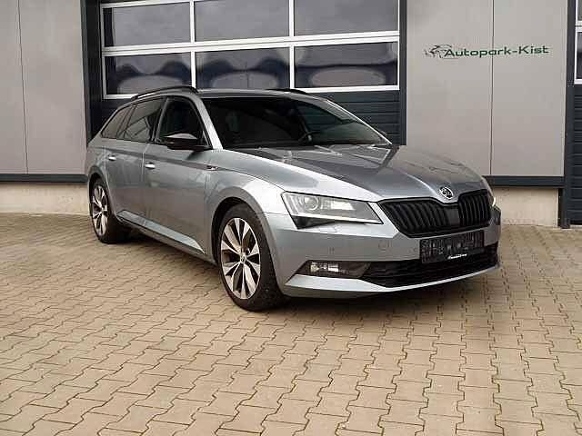 Grau Gebraucht 2019 Skoda Superb SportLine Kombi | 18.980 € (Fairer Preis) - Bild 1/4