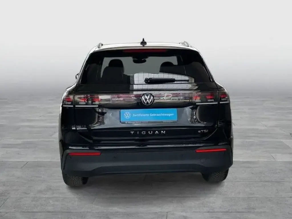 Gebraucht VW Tiguan Goal 131 PS (96 kW) 2025 Schwarz SUV