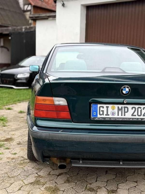 Gebraucht BMW 318 M Sport 116 PS (85 kW) 1997 Limousine