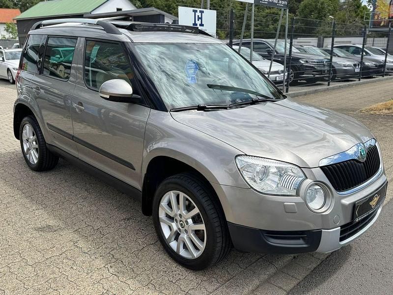 Beige Gebraucht 2010 Skoda Yeti Experience SUV | 9.999 € (Fairer Preis) - Bild 1/4