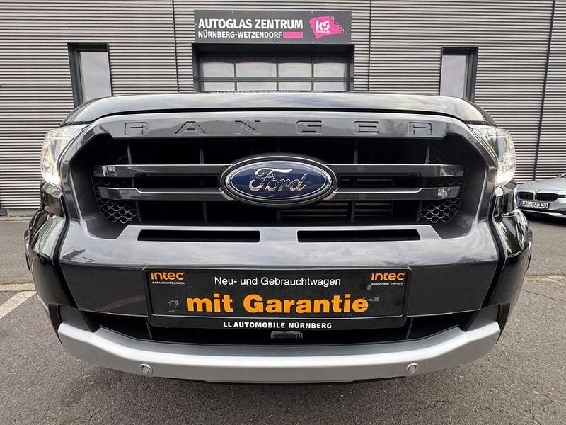 Obsidianschwarz metallic Gebraucht 2022 Ford Ranger Wildtrack Abholung | 32.999 € (Guter Preis) - Bild 1/2
