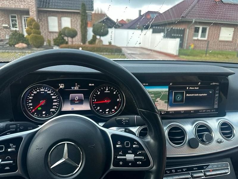 Gebraucht Mercedes 220 194 PS (142 kW) 2018 Weiß Kombi