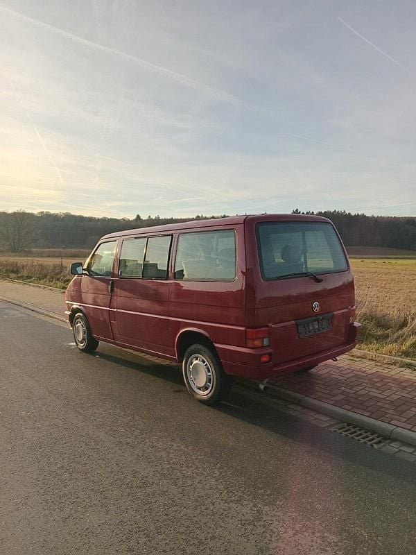 Second-hand VW T4 77 CP (56 kW) 1994 Roșu Van