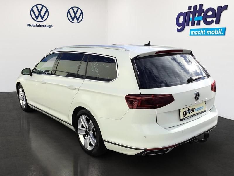 Gebraucht VW Passat Business 272 PS (200 kW) 2020 Pure white Kombi