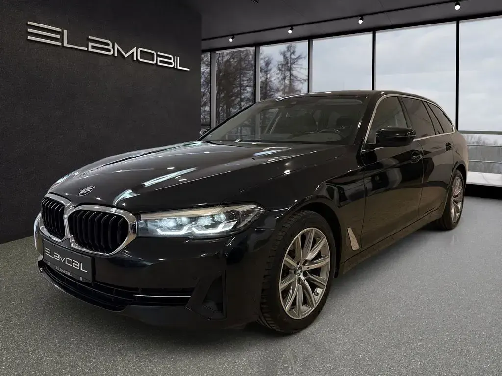 Gebraucht BMW 520 190 PS (139 kW) 2022 Schwarz Limousine