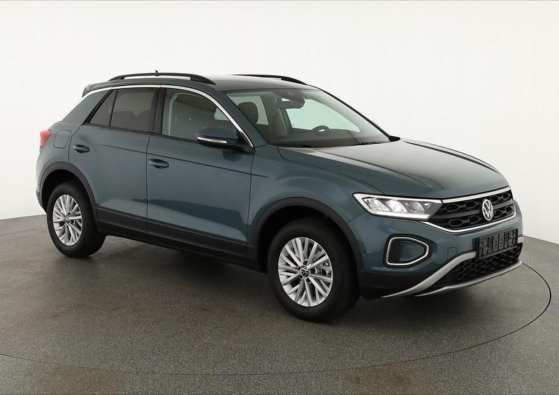Petroleum blue metallic Neu 2025 VW T-Roc Life SUV | 31.184 € (Guter Preis) - Bild 1/4