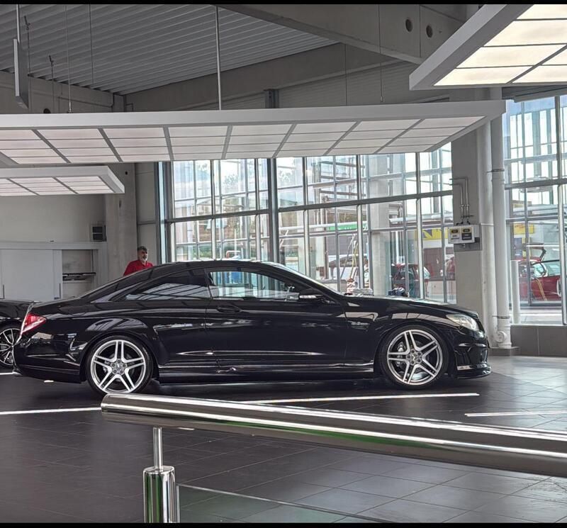 Schwarz Gebraucht 2007 Mercedes CL500 AMG Coupé | 20.000 € (Teuer) - Bild 1/4